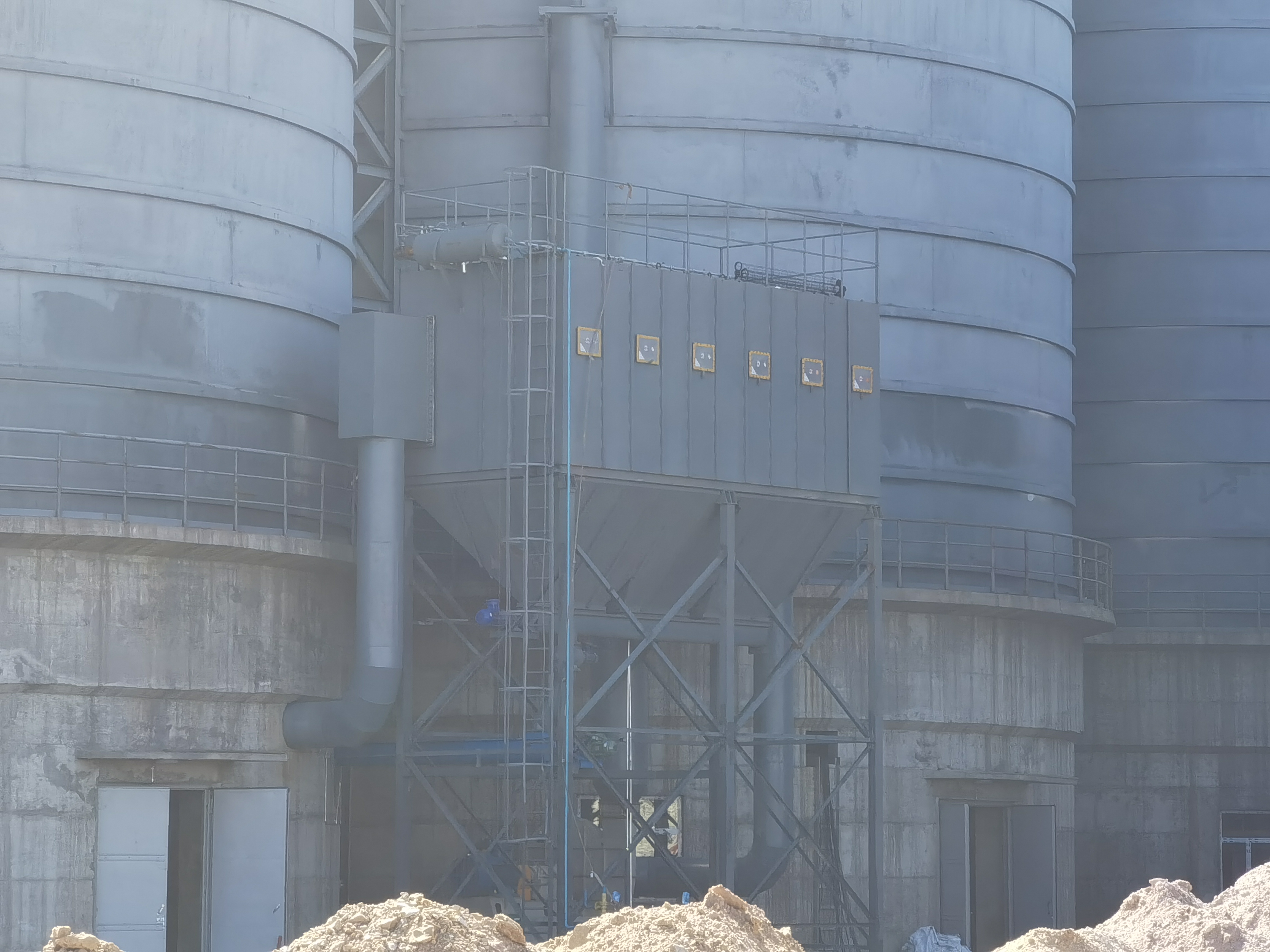 鋼板移動式袋式除塵器